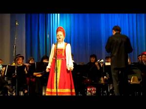 девушка поёт русскую народную песню(Полякова Анна)