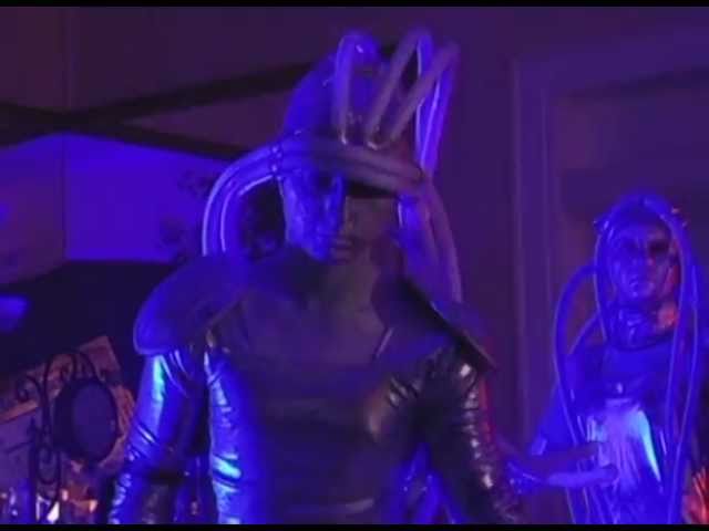 Космическая музыка - Шоу инопланетян на Noumen Art 2011