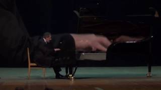 П.И. Чайковский - Романс фа-минор, op. 5 / Алексей Задонский (фортепиано)
