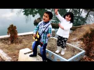 Таджикский мальчик 5 лет поёт Индийскую песню -Танцор диско