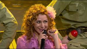 Алена Апина в шоу "Три аккорда" - "Тюбик" (2015)