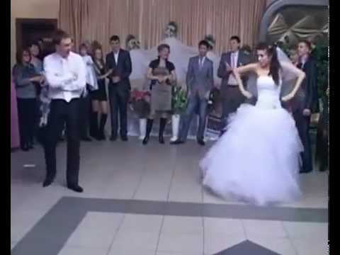 Жених с невестой зажигают.Свадебный танец 21-века.