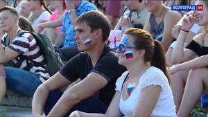 На Фестивале болельщиков в Волгограде выступила рок-группа «Маша и Медведи»
