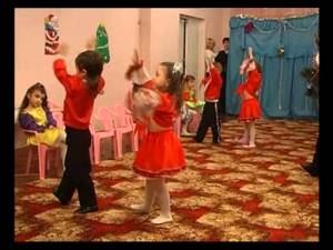 Танец А я яй девчонка (средняя группа) д/с №306 Одесса.wmv