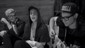 Justin Bieber - Sorry (Acoustic)