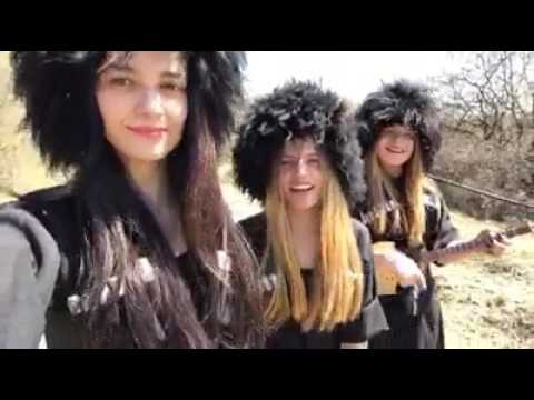 Грузинские девушки поют песню на Чеченском