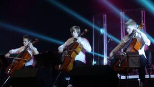 Группа Rockcellos исполнила мировые рок-хиты на виолончелях в Гомеле