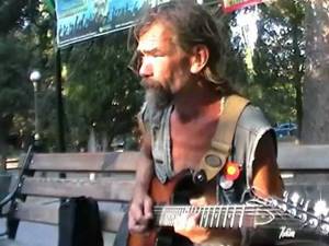 Родион Шинкарёв играет рок в Форосе. Супер талант!