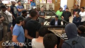 Classical Pianist Performs Dr.Dre Mashup in Compton