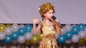 "Замела метелица город мой",  Анастасия Ильяшова , 7 лет