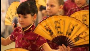 китайский танец  в детском саду (8 гр)