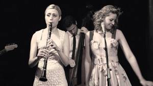 Tu Vuo' Fa' L'Americano - Hetty & the Jazzato Band