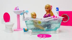 Игры для девочек: Кен собирает ванну. Видео распаковка