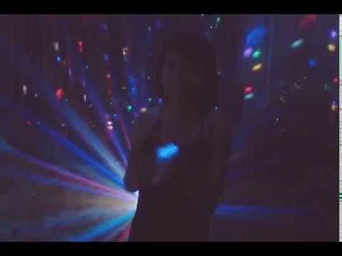 Песня о снежинке (feat. Блондинка Ксю) - Приключения электроников (кавер от Дианы)