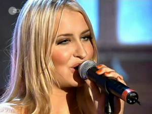 HD Sarah Connor   From Sarah With Love Wetten Dass 2002