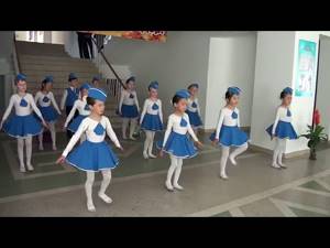 Танец стюардесс Воздушный экипаж  Детский танцевальный коллектив Журавлик