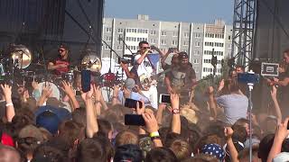 Noize mc - за закрытой дверью (live at Рок за бобров, Минск / аэродром Боровая, 04.08.2018)