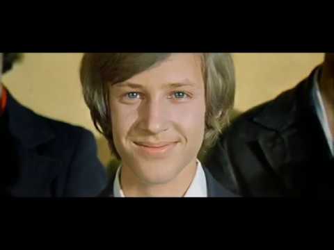 Школьный вальс из фильма - Розыгрыш 1976.Кинофрагмент