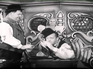 Bonifatzi (Бонифаций) & Laurel and Hardy - Товарищ милиционер! (Тирольская песня)