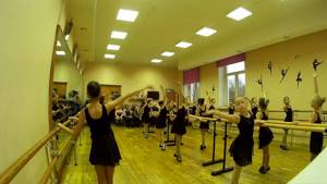 Открытый урок третий класс начало изучения народного танца 1 триместр  хореограф Иванова Н Н