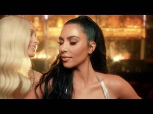 Dimitri Vegas and Like Mike vs. Paris Hilton - Best Friend's Ass (Official Music Video)